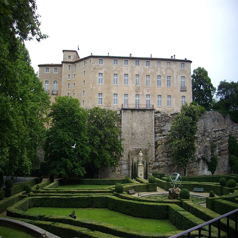 Abbaye de la Celle et...